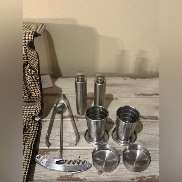 Cutter & Buck Grand Biloxi Canvas/ Leather Cocktail Mixing Travel Set With Case - Picture 2 of 5